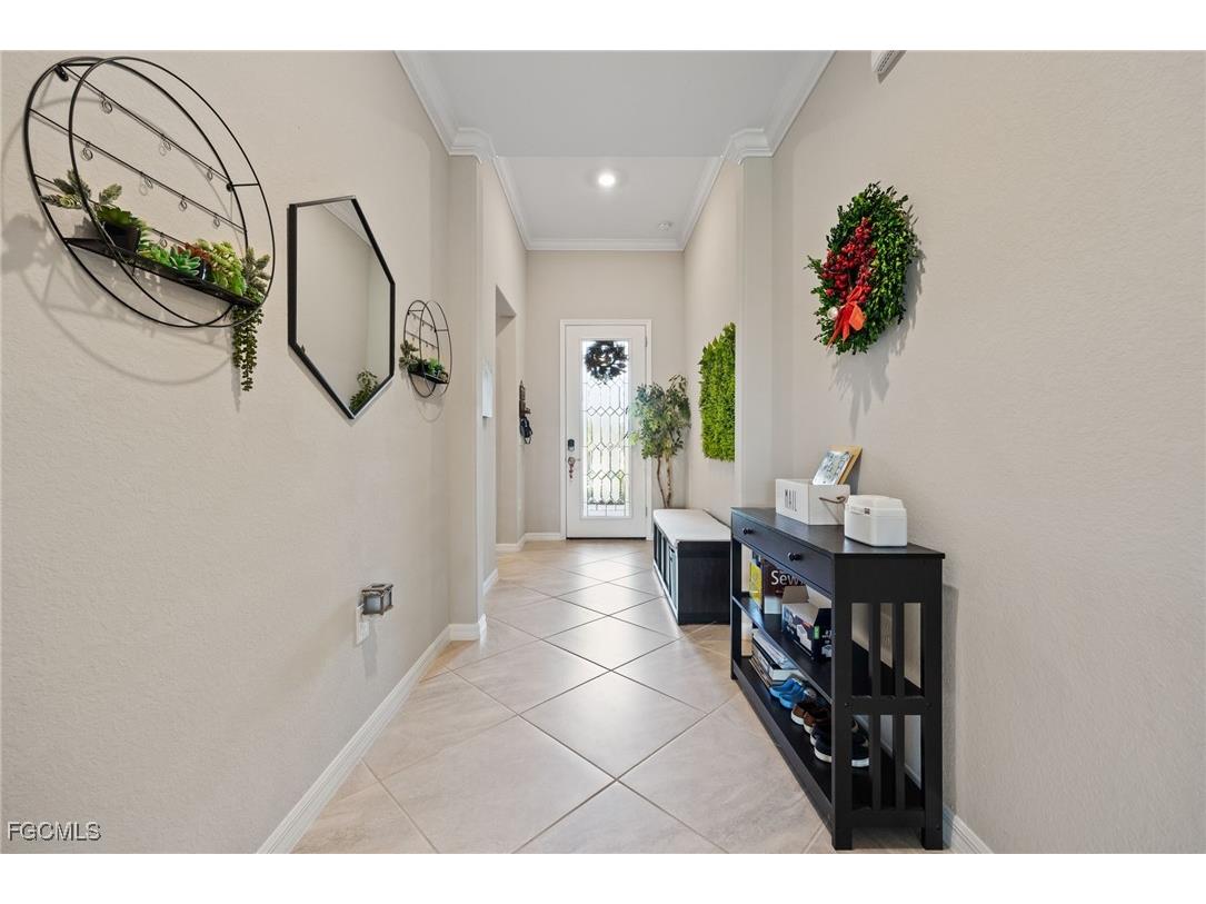 4040 E Hampton Circle Alva FL 33920 2025020124 image3