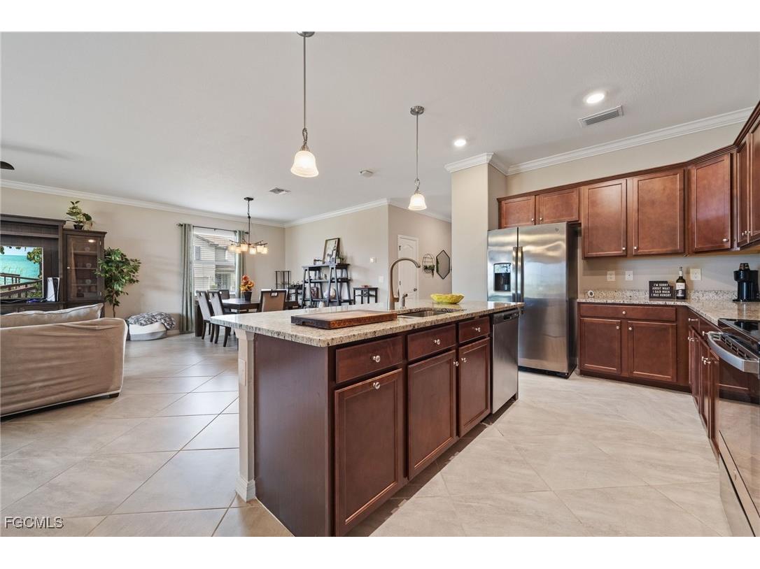 4040 E Hampton Circle Alva FL 33920 2025020124 image8