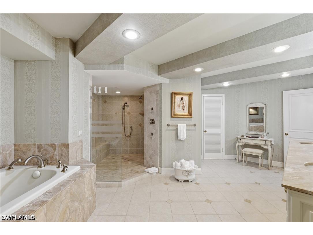 4041 Gulf Shore Boulevard N #1007 Naples FL 34103 226018311 image21