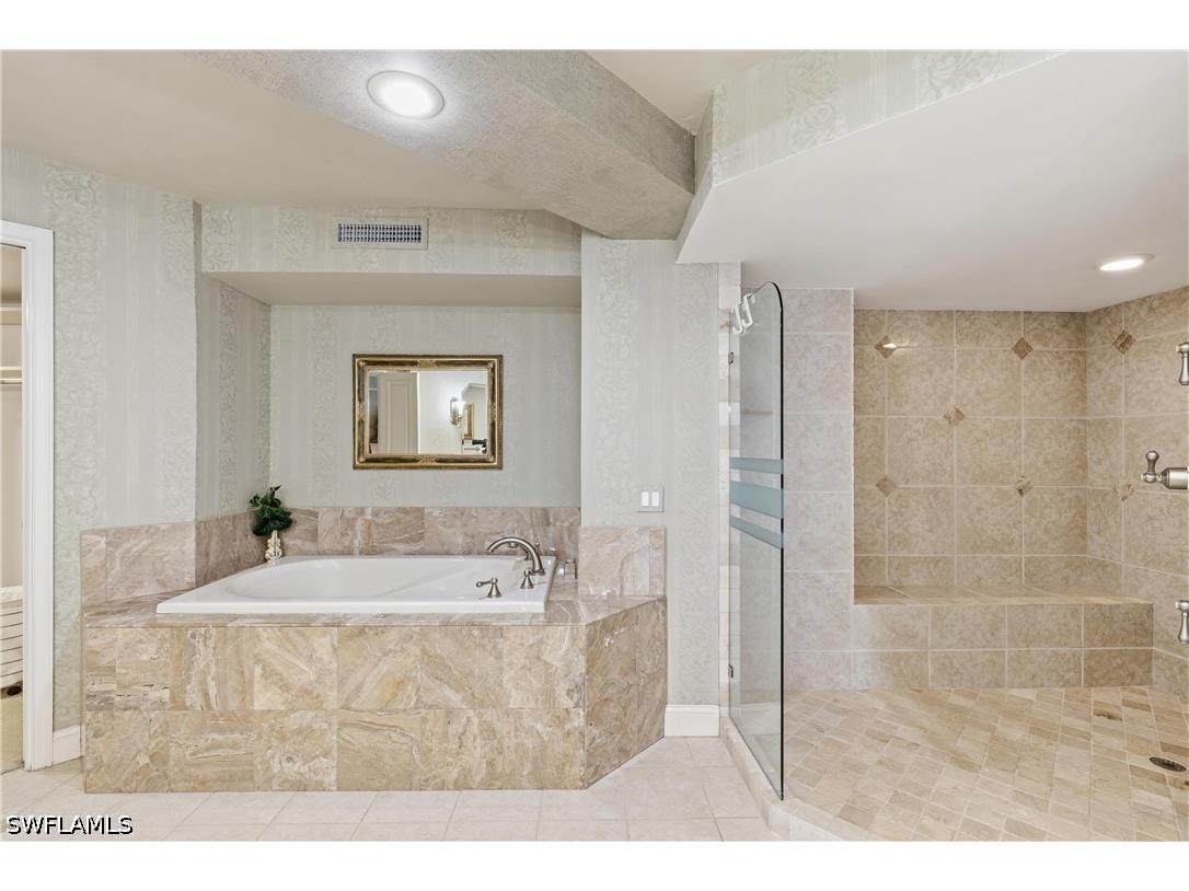 4041 Gulf Shore Boulevard N #1007 Naples FL 34103 226018311 image23
