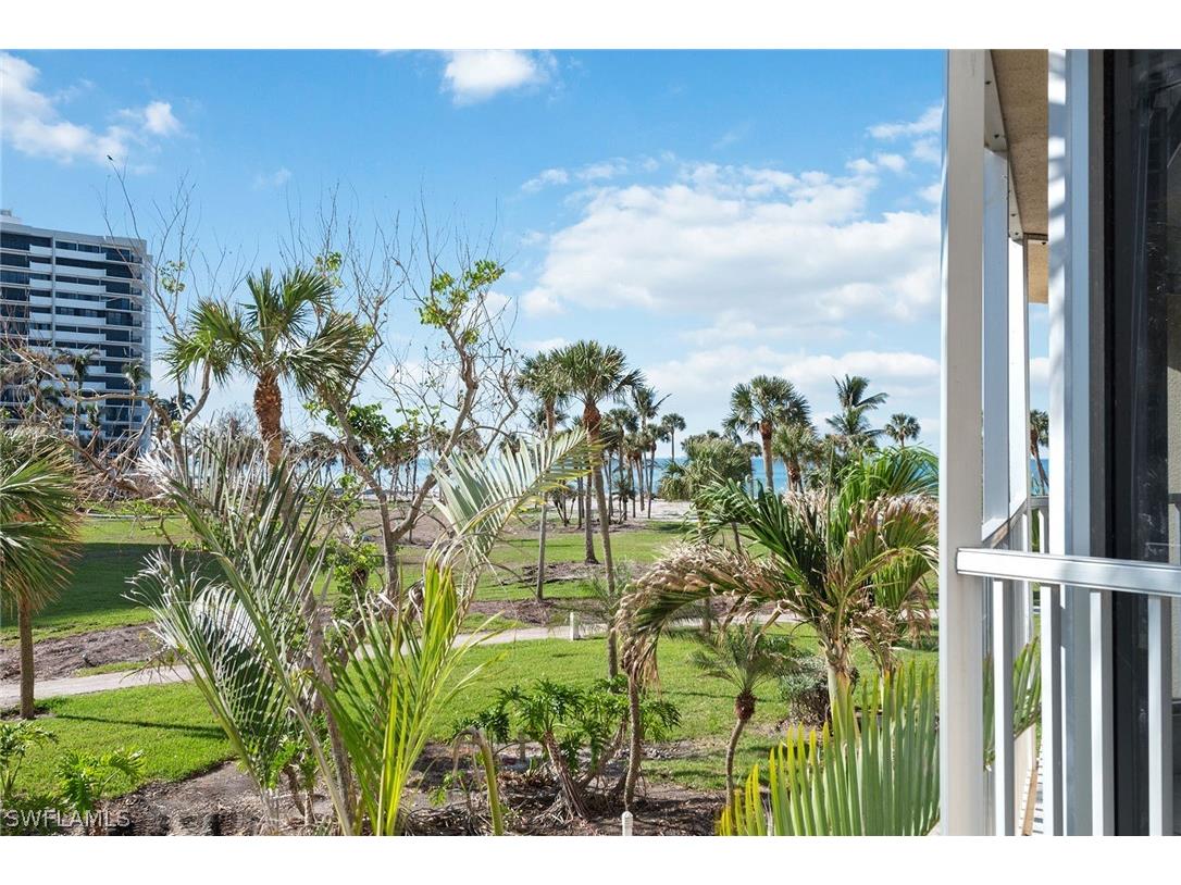 4041 Gulf Shore Boulevard N #102 Naples FL 34103 222087798 image1