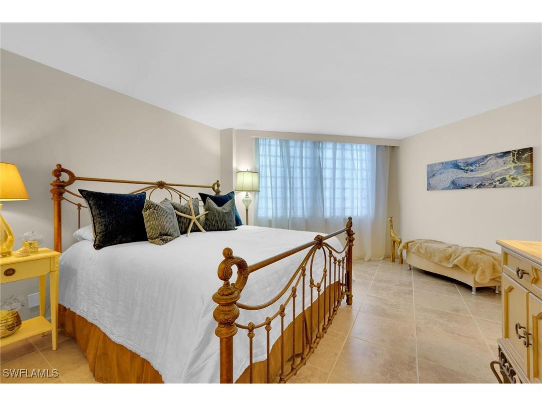 4041 Gulf Shore Boulevard N #108 Naples FL 34103 225034871 image13