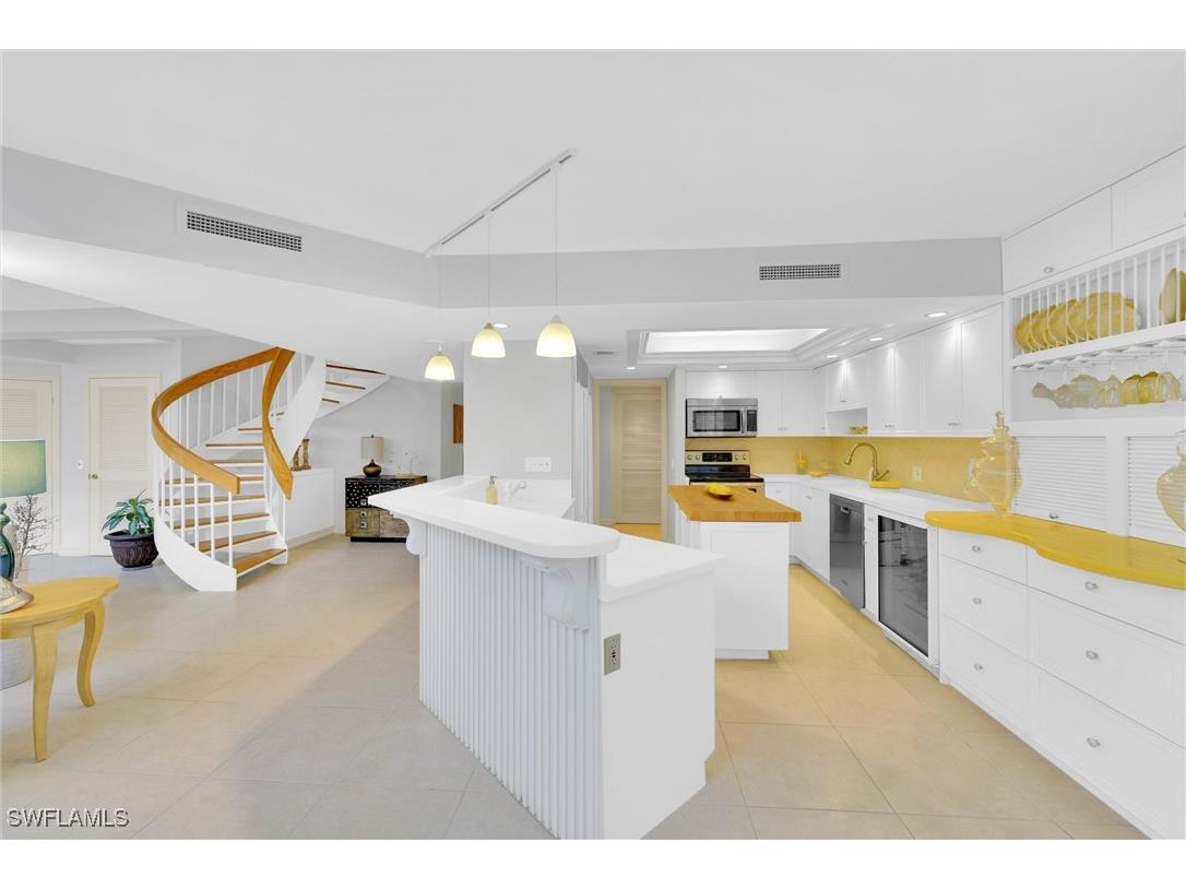 4041 Gulf Shore Boulevard N #108 Naples FL 34103 225034871 image8