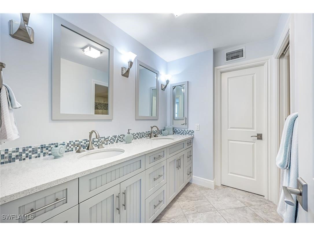 4041 Gulf Shore Boulevard N #1108 Naples FL 34103 225071072 image16