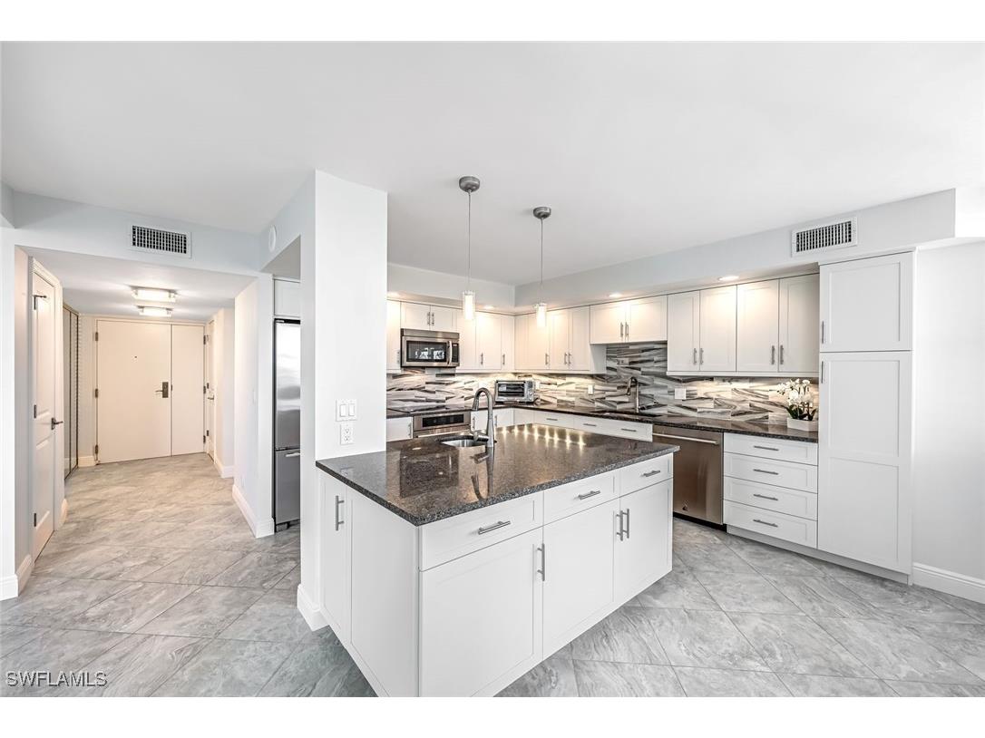 4041 Gulf Shore Boulevard N #1108 Naples FL 34103 225071072 image4