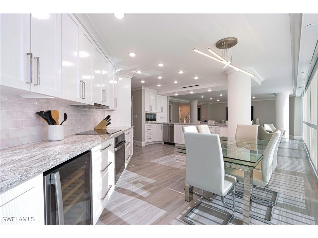 4041 Gulf Shore Boulevard N #1204 Naples FL 34103 226005707 image6