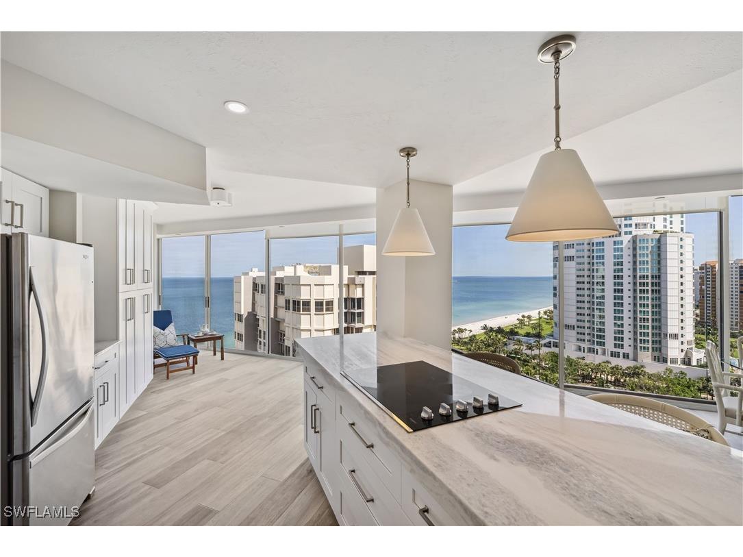 4041 Gulf Shore Boulevard N #1805 Naples FL 34103 225060906 image1