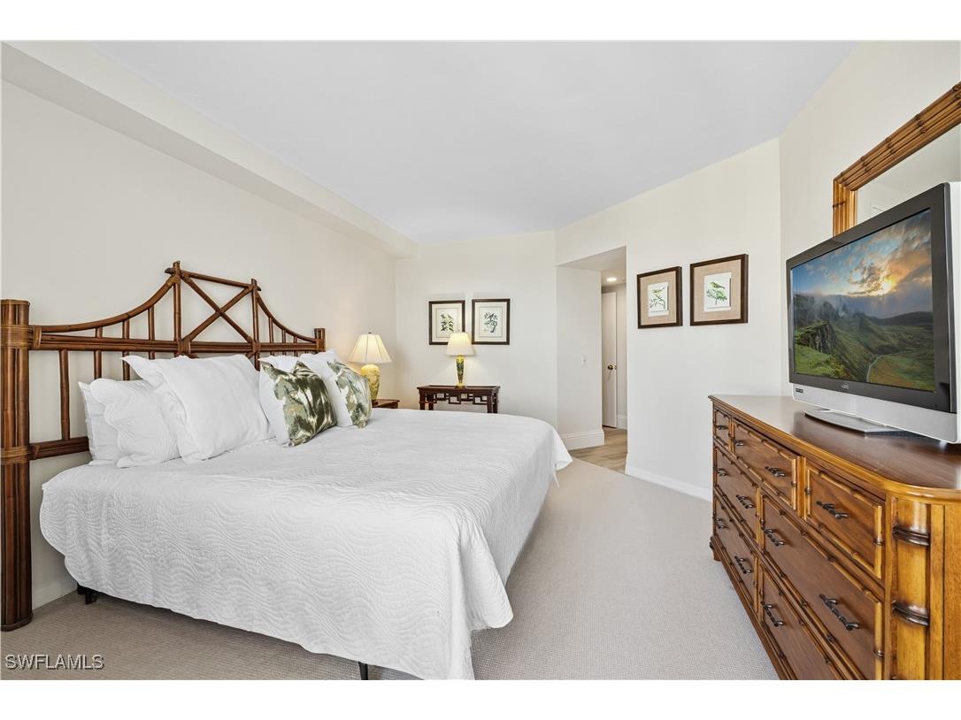 4041 Gulf Shore Boulevard N #1805 Naples FL 34103 225060906 image11