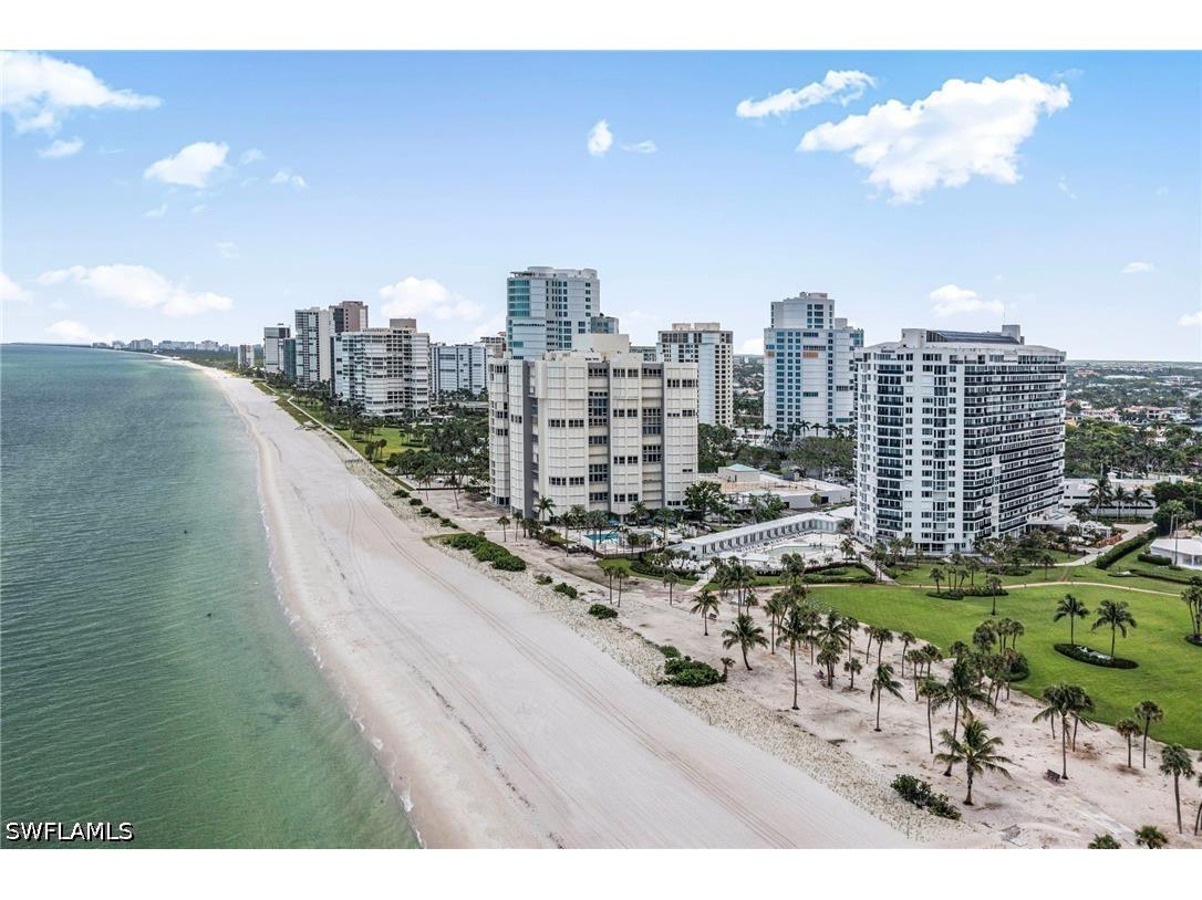 4041 Gulf Shore Boulevard N #1807 Naples FL 34103 226015806 image1