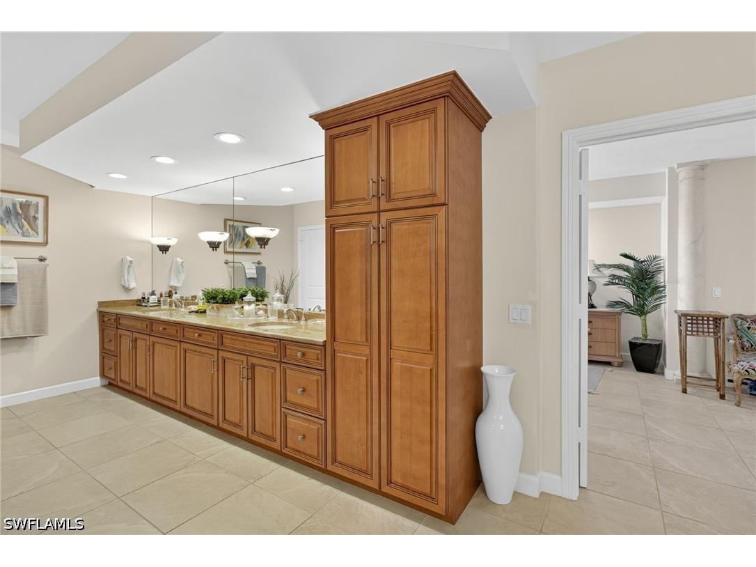 4041 Gulf Shore Boulevard N #1807 Naples FL 34103 226015806 image23
