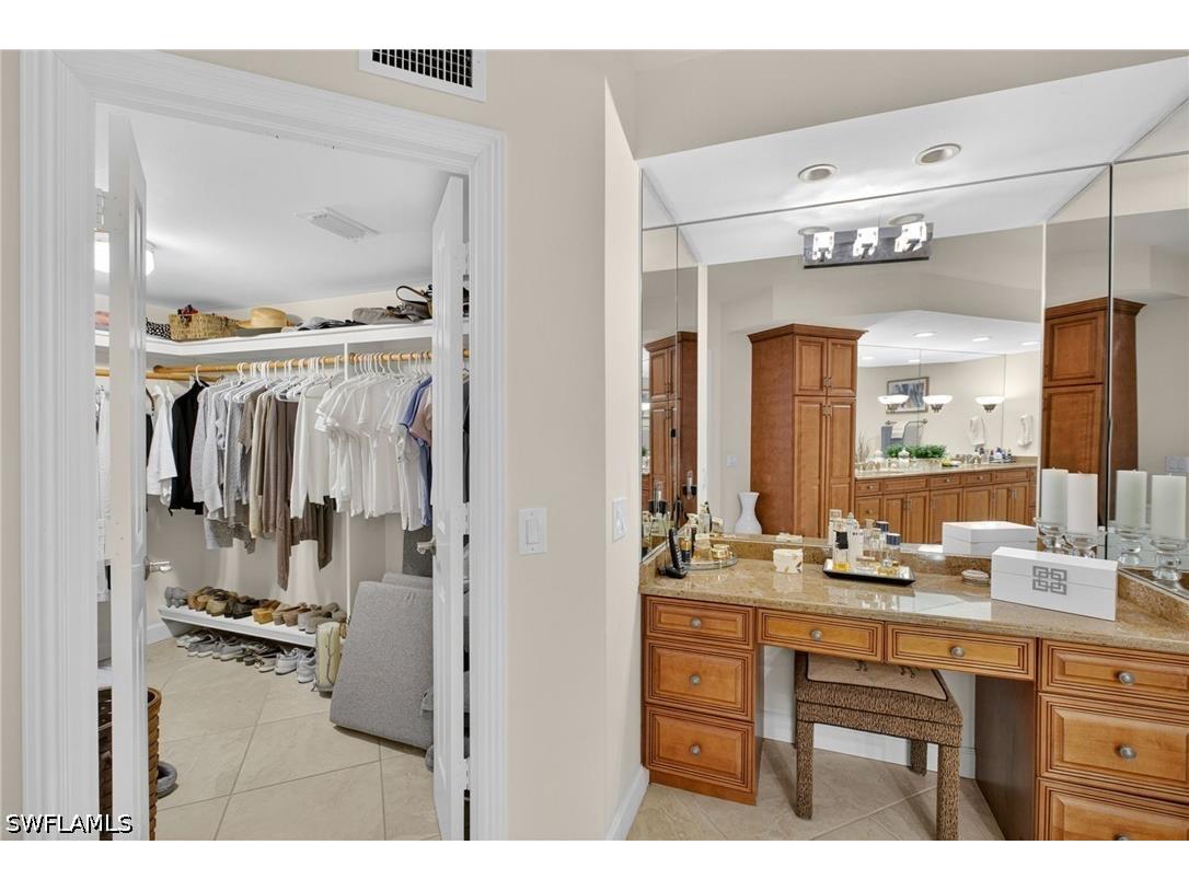 4041 Gulf Shore Boulevard N #1807 Naples FL 34103 226015806 image25