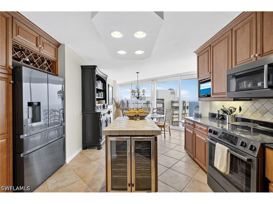 4041 Gulf Shore Boulevard N #1807 Naples FL 34103 226015806 image6