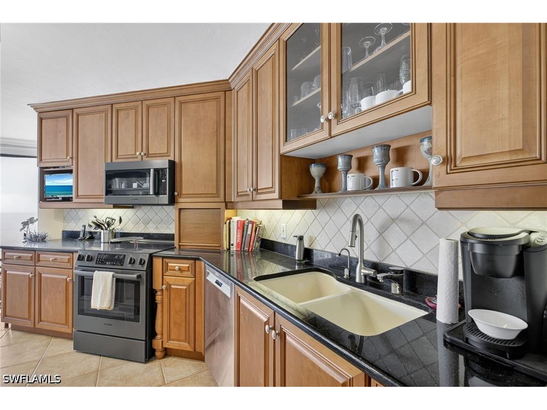 4041 Gulf Shore Boulevard N #1807 Naples FL 34103 226015806 image9