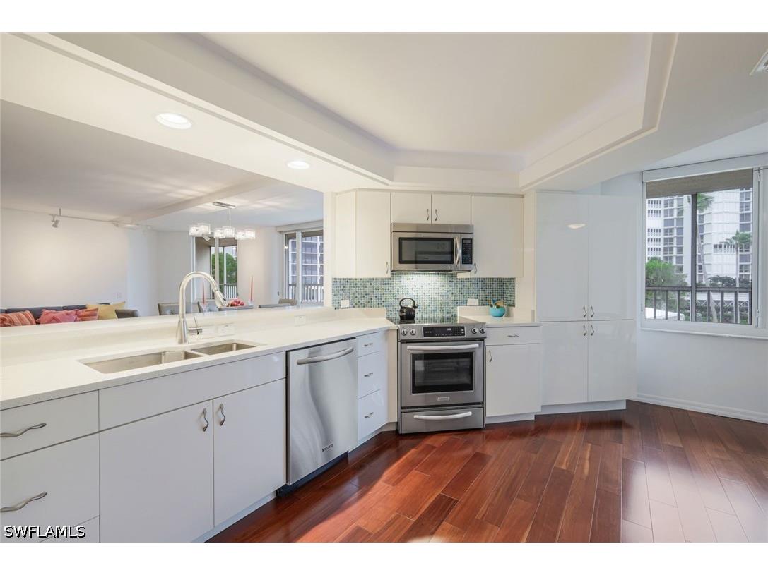 4041 Gulf Shore Boulevard N #204 Naples FL 34103 226017556 image12