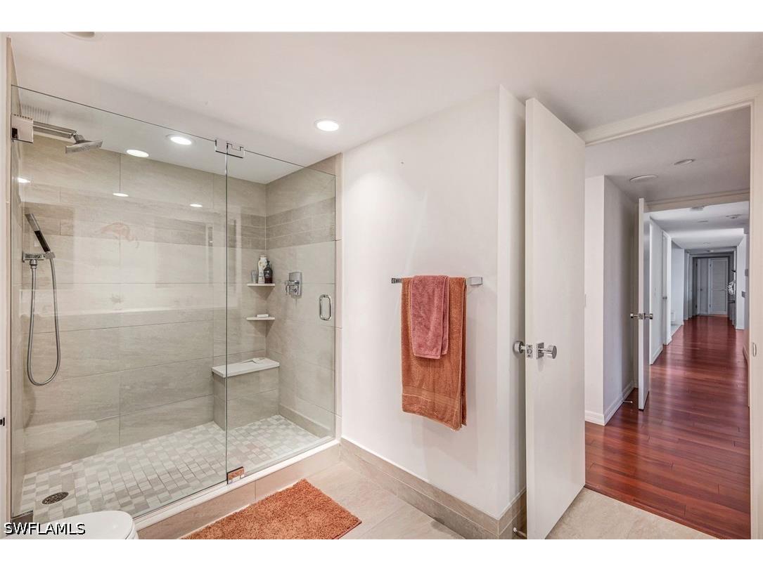 4041 Gulf Shore Boulevard N #204 Naples FL 34103 226017556 image20