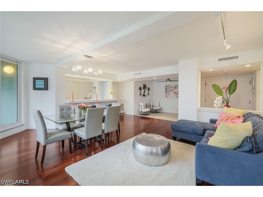 4041 Gulf Shore Boulevard N #204 Naples FL 34103 226017556 image5