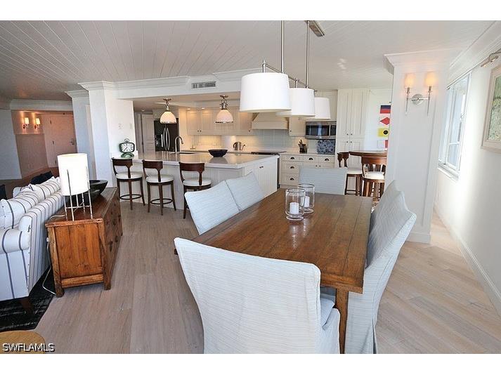 4041 Gulf Shore Boulevard N #301 Naples FL 34103 226019420 image11