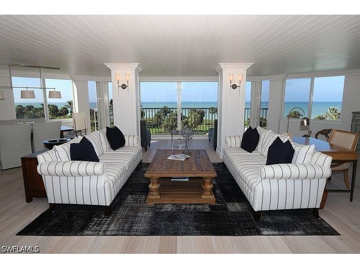4041 Gulf Shore Boulevard N #301 Naples FL 34103 226019420 image3