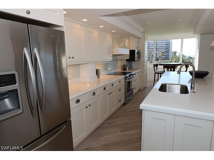 4041 Gulf Shore Boulevard N #301 Naples FL 34103 226019420 image8