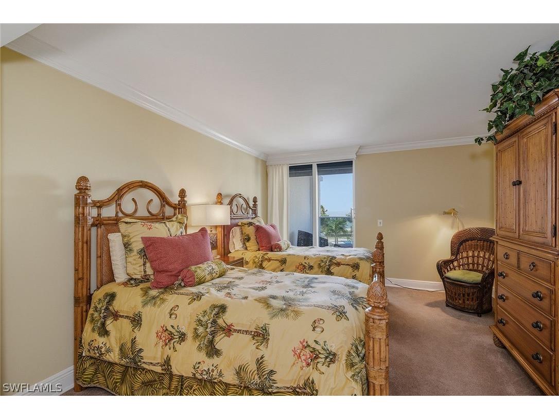 4041 Gulf Shore Boulevard N #303 Naples FL 34103 226006570 image11