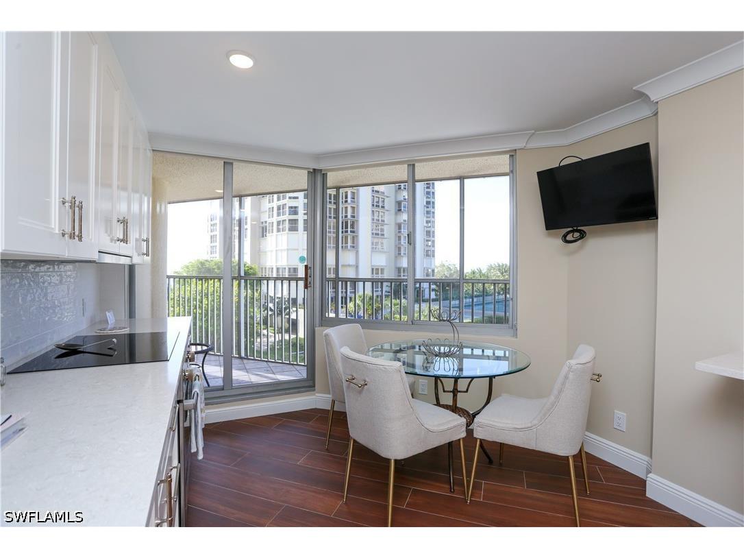 4041 Gulf Shore Boulevard N #305 Naples FL 34103 226015912 image13