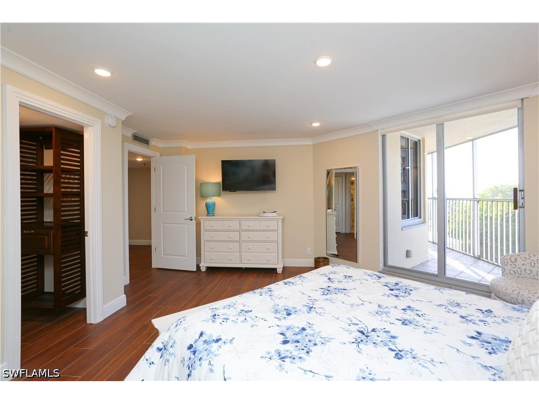 4041 Gulf Shore Boulevard N #305 Naples FL 34103 226015912 image16