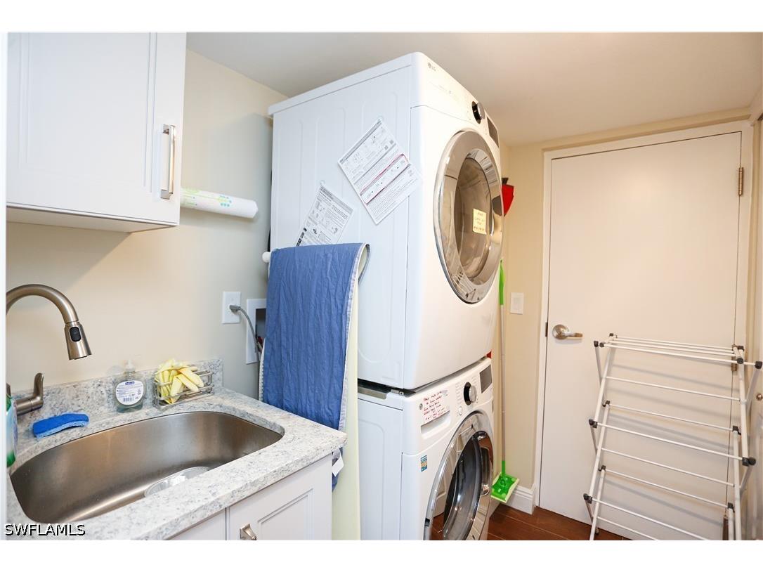 4041 Gulf Shore Boulevard N #305 Naples FL 34103 226015912 image25