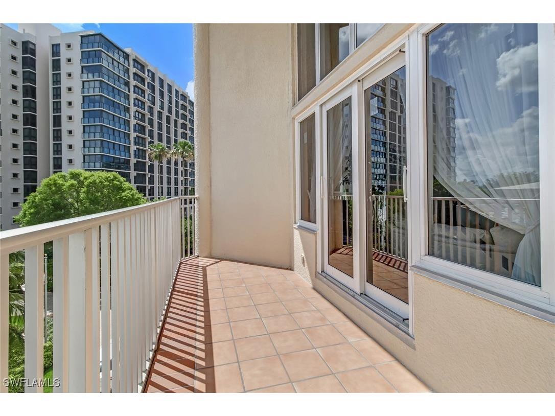 4041 Gulf Shore Boulevard N #308 Naples FL 34103 225062172 image7