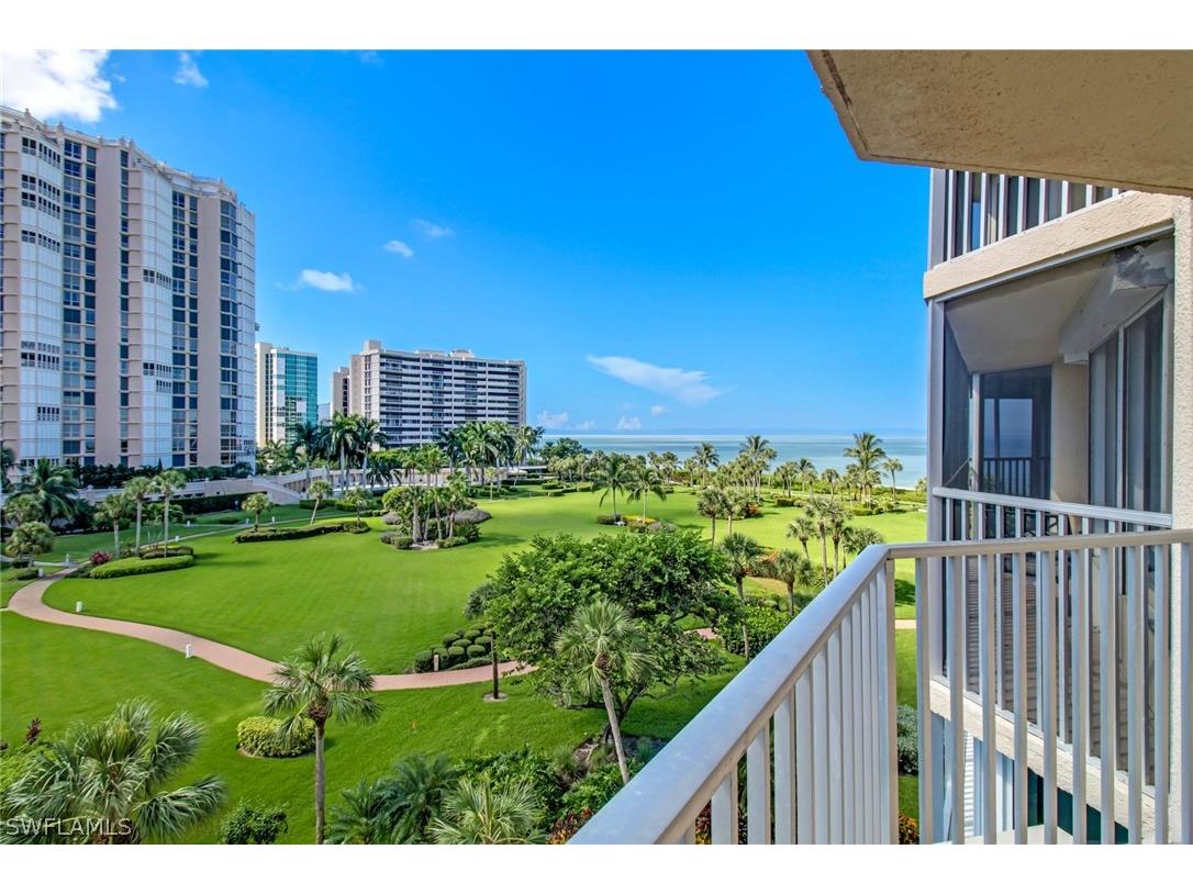 4041 Gulf Shore Boulevard N #402 Naples FL 34103 222070347 image1