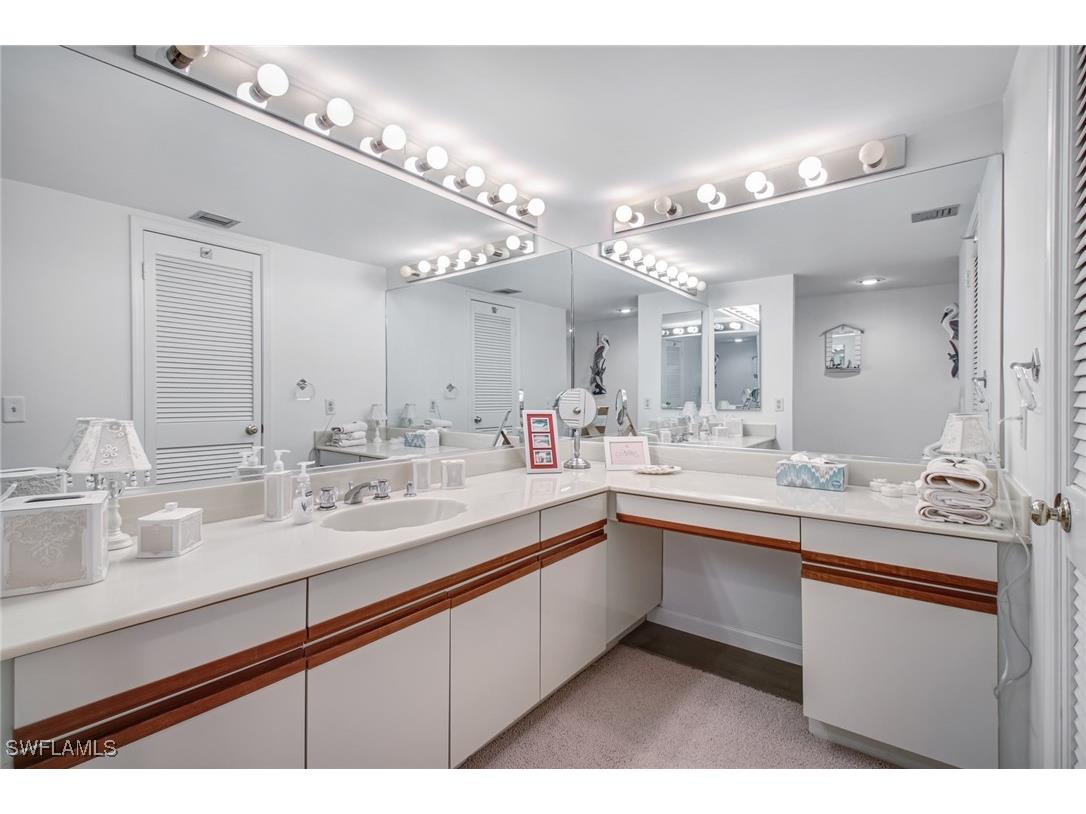 4041 Gulf Shore Boulevard N #402 Naples FL 34103 225062193 image16