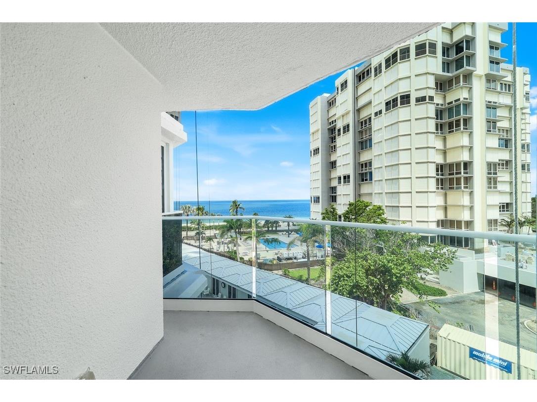 4041 Gulf Shore Boulevard N #403 Naples FL 34103 225066280 image22