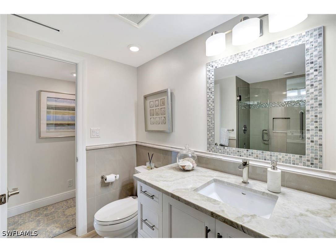 4041 Gulf Shore Boulevard N #703 Naples FL 34103 226017318 image17