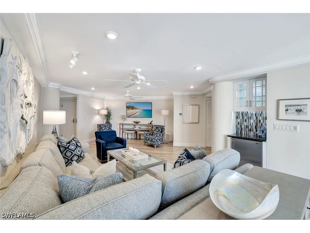 4041 Gulf Shore Boulevard N #703 Naples FL 34103 226017318 image5
