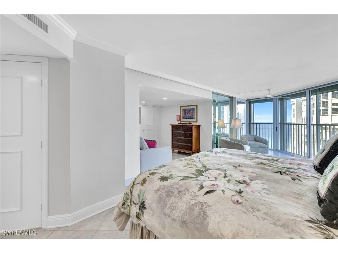 4041 Gulf Shore Boulevard N #907 Naples FL 34103 226003754 image18
