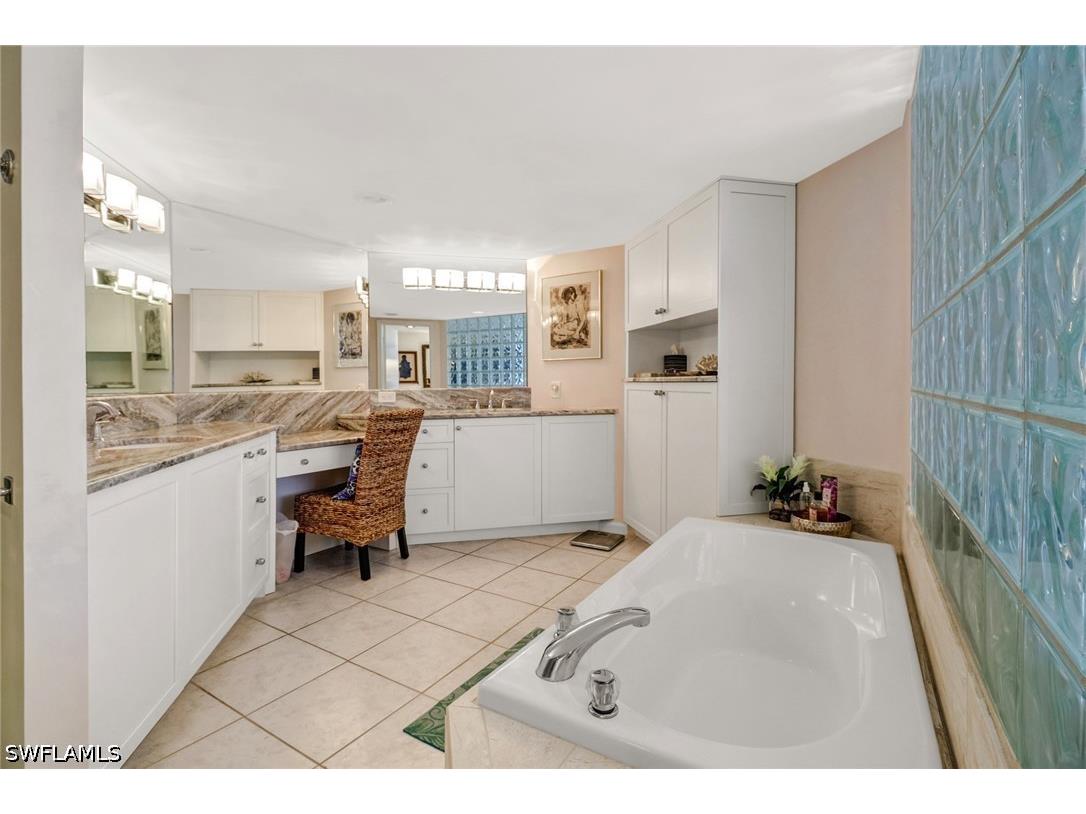 4041 Gulf Shore Boulevard N #PH-4 Naples FL 34103 226024477 image28