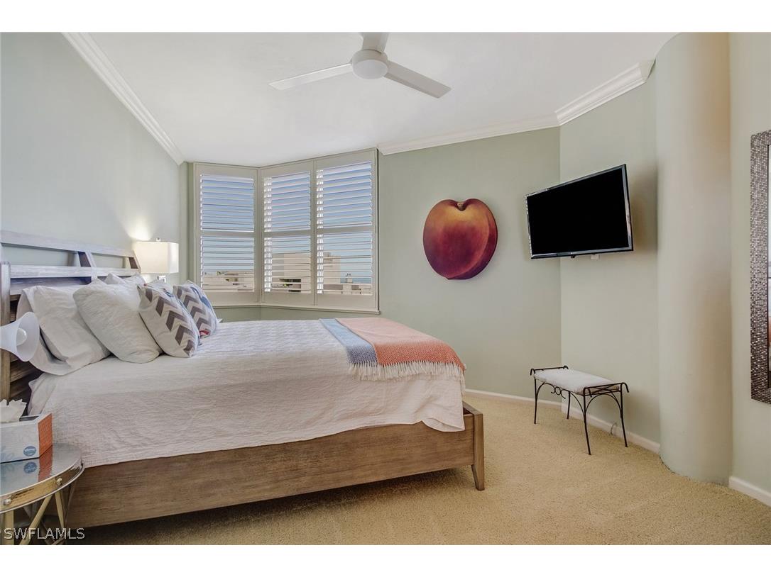 4041 Gulf Shore Boulevard N #PH-7 Naples FL 34103 226008732 image23