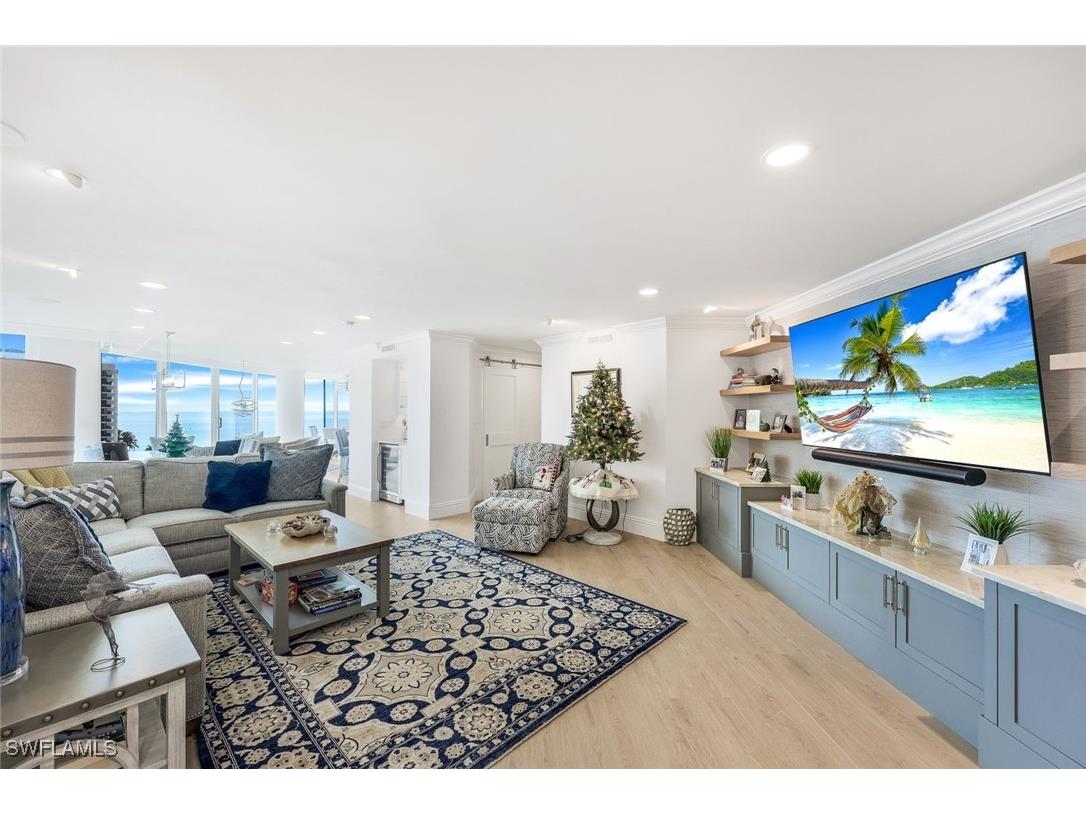 4041 Gulf Shore Boulevard SW #902 Naples FL 34103 225084814 image1