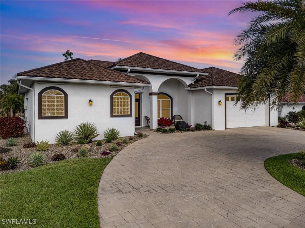 4041 Orange Grove Boulevard North Fort Myers FL 33903 225016520 image1