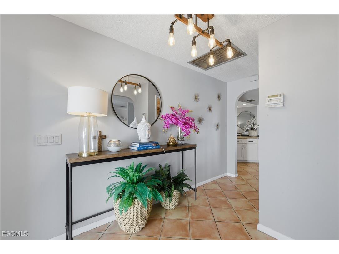 4047 Country Club Boulevard Cape Coral FL 33904 2026001440 image10