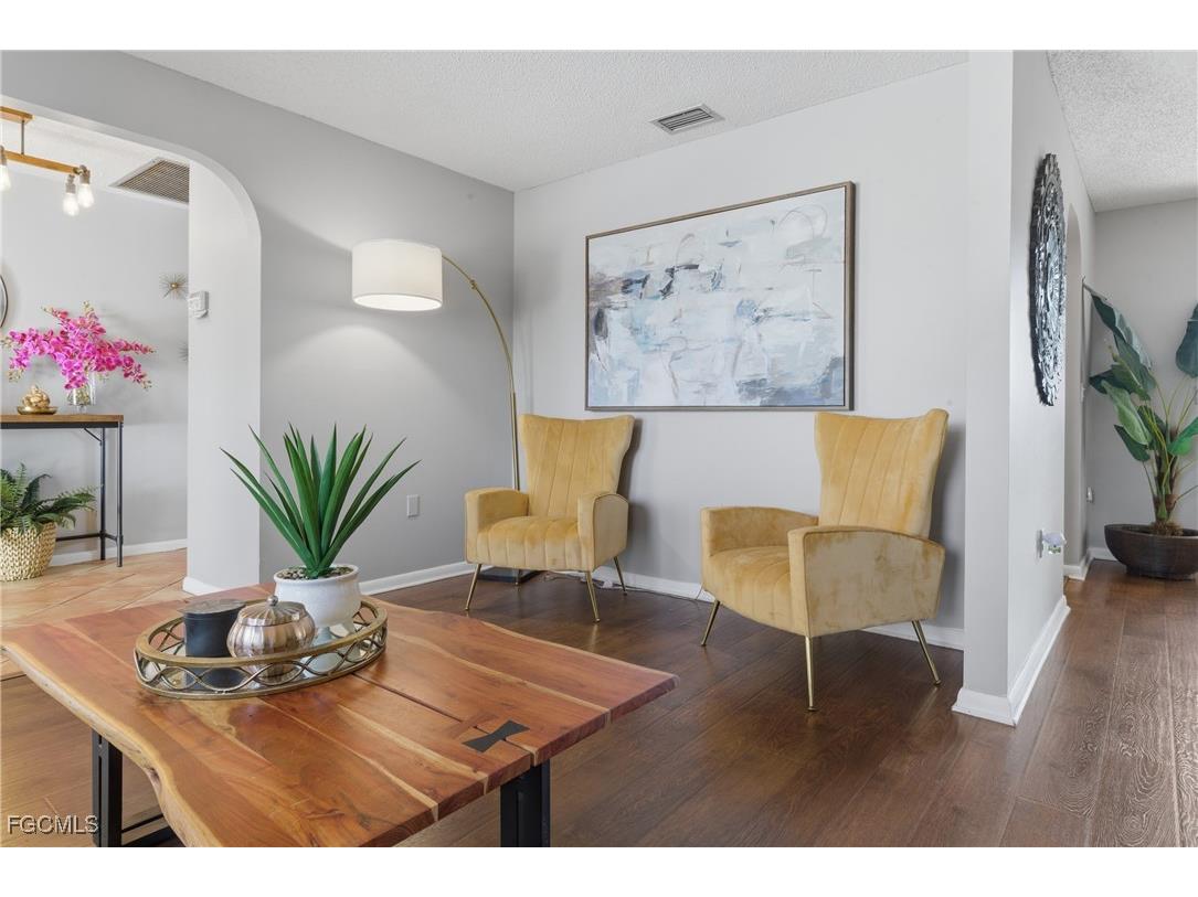 4047 Country Club Boulevard Cape Coral FL 33904 2026001440 image11