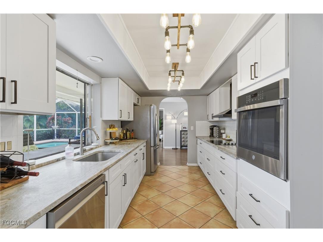 4047 Country Club Boulevard Cape Coral FL 33904 2026001440 image17