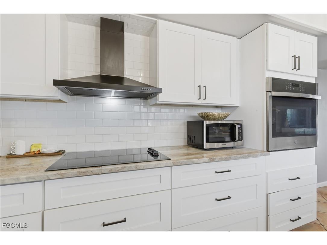 4047 Country Club Boulevard Cape Coral FL 33904 2026001440 image20