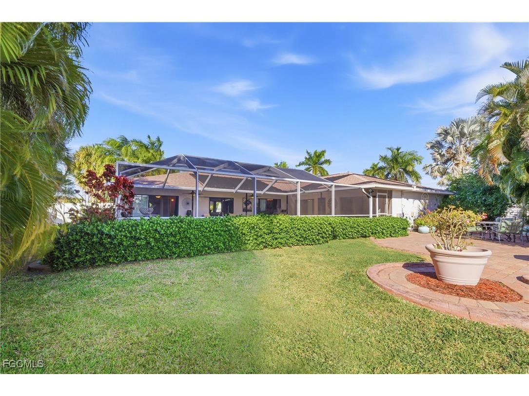 4047 Country Club Boulevard Cape Coral FL 33904 2026001440 image3