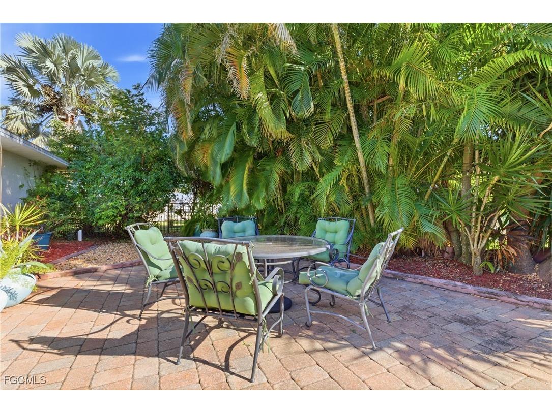 4047 Country Club Boulevard Cape Coral FL 33904 2026001440 image39