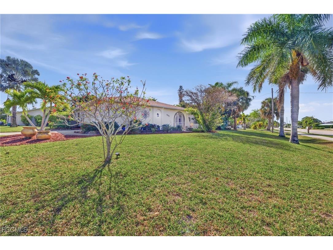 4047 Country Club Boulevard Cape Coral FL 33904 2026001440 image46