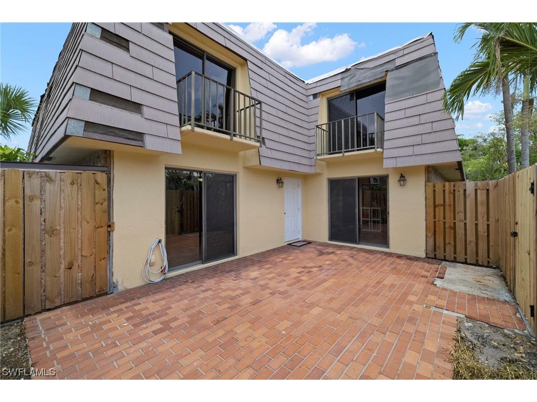 4047 Sandlewood Lane #1 Fort Myers FL 33907 223042652 image1