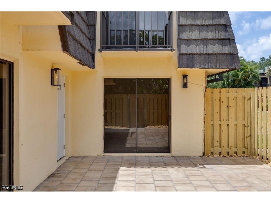 4047 Sandlewood Lane #3 Fort Myers FL 33907 2026024329 image4