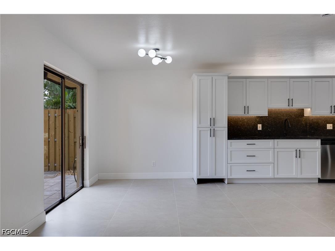 4047 Sandlewood Lane #3 Fort Myers FL 33907 2026024329 image6
