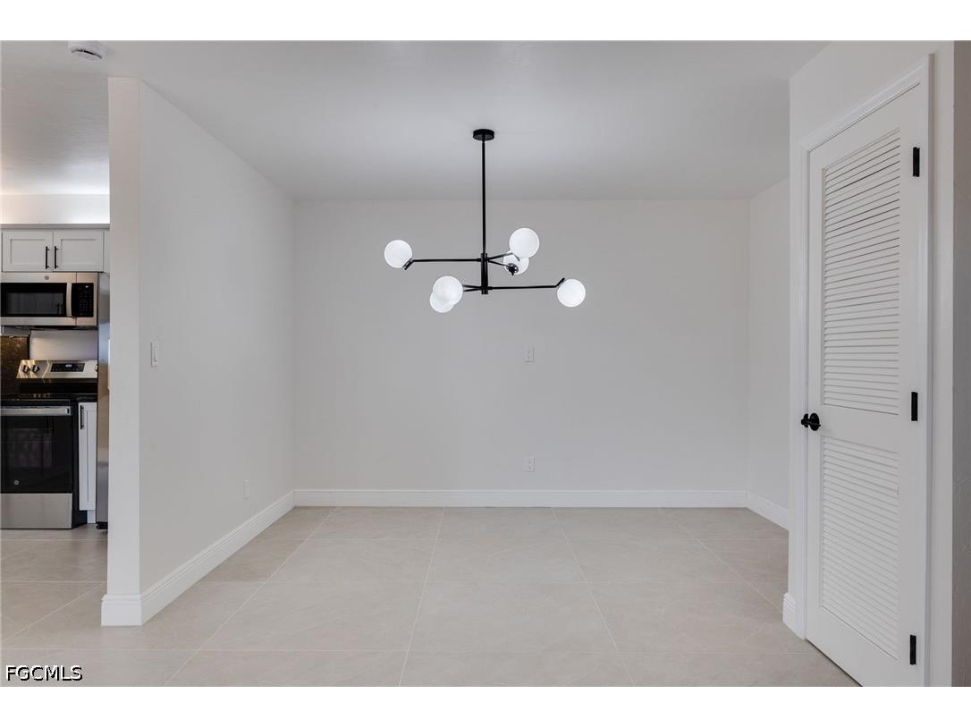 4047 Sandlewood Lane #3 Fort Myers FL 33907 2026024329 image8