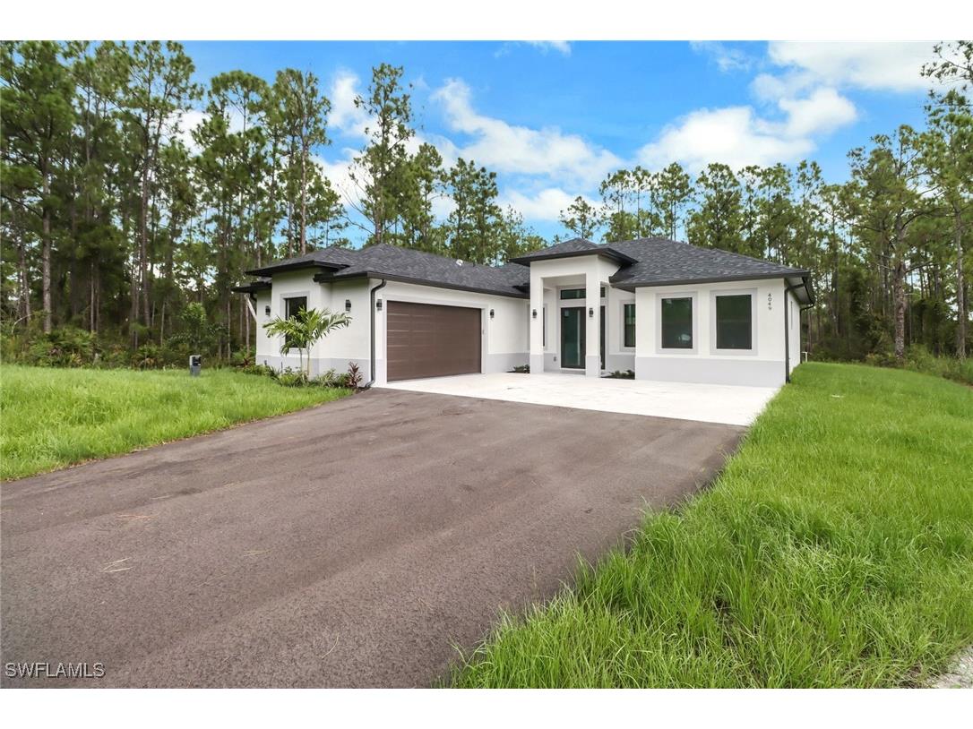 4049 27th Avenue NE Naples FL 34120 223031291 image1
